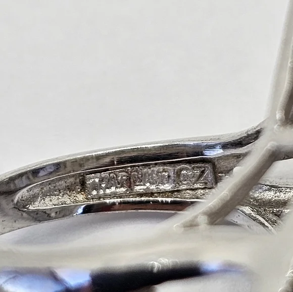 Victoria Wieck Tanzanite & Diamond Simulant Sterling Silver Ring Size 5! - Picture 11 of 15